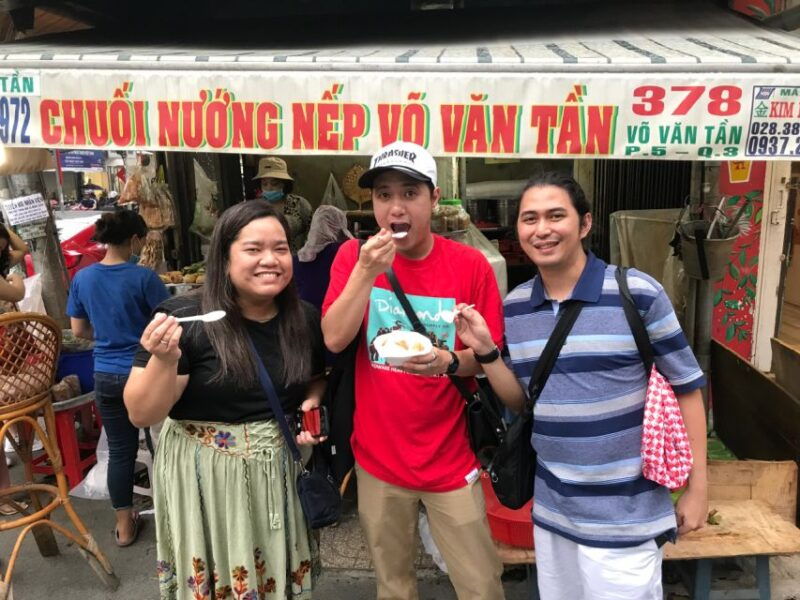 ho-chi-minh-street-food-experience-in-saigon-by-walking