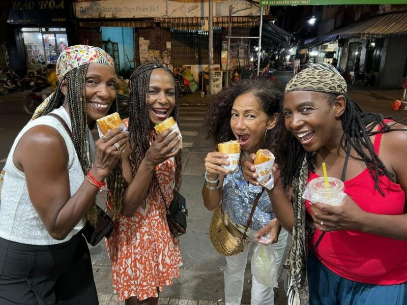 ho-chi-minh-street-food-experience-in-saigon-by-walking