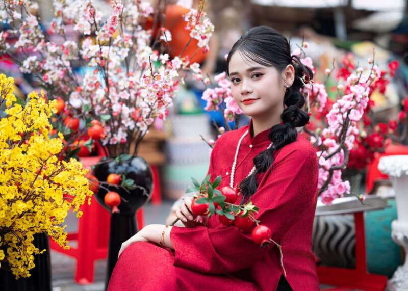 Ho Chi Minh Styled Photoshoot Tour With Makeup Photographer - Customization & Special Requests