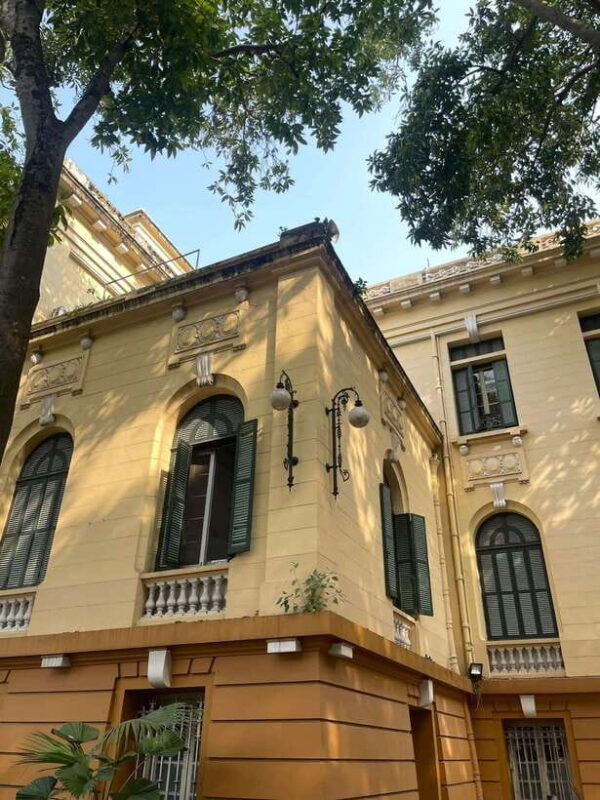 hoa-lo-prison-and-little-paris-in-hanoi