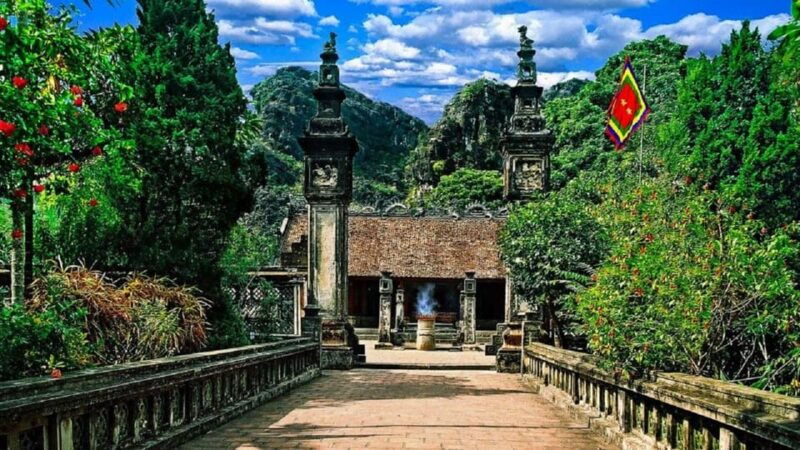 hoa-lu-and-tam-coc-in-ninh-binh-full-day-tour-4