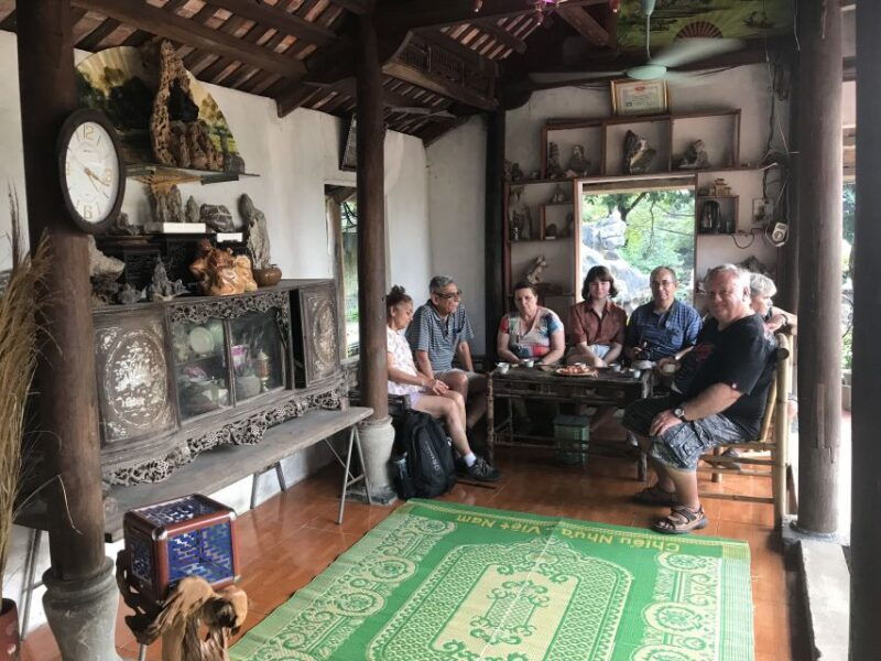hoa-lu-mua-cave-and-trang-an-small-group-boat-tour