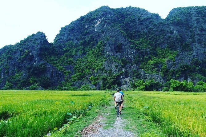 Hoa Lu - Mua Cave - Local Market -Tam Coc - Bich Dong 2days small group tour - FAQ