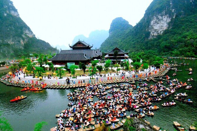 Hoa Lu Tam Coc Deluxe Group Day Trip by Limousine from Hanoi - Detailed Breakdown of the Itinerary