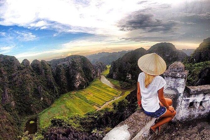 Hoa Lu - Tam Coc - Mua Cave 1 Day with Cycling, Hiking, Lunch - Who Will Love This Tour?