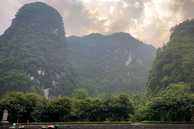 Hoa Lu - Tam Coc - Mua Cave Full Day - LIMOUSINE - The Sum Up: Who Should Book This Tour?