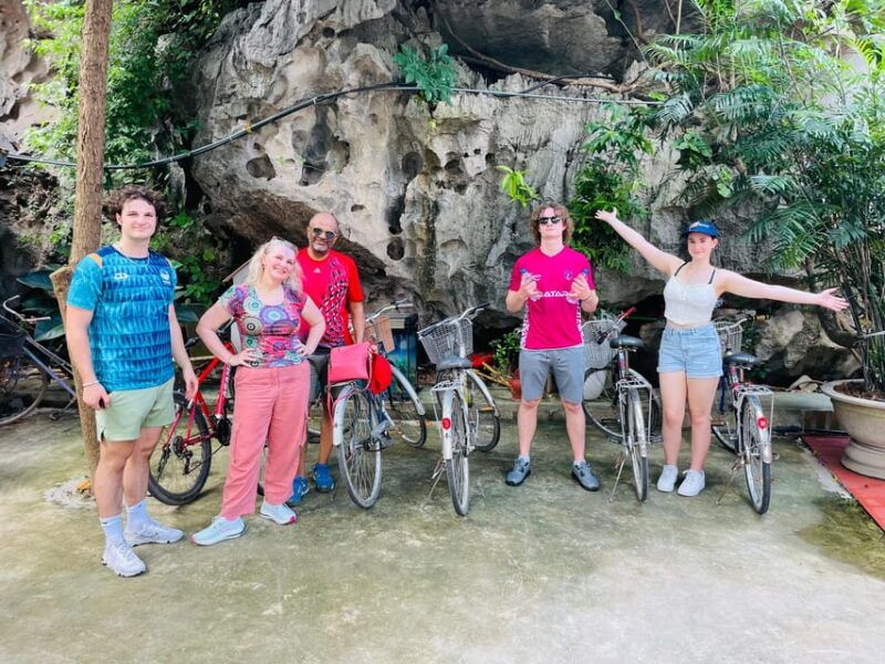 hoa-lu-trang-an-mua-cave-1-day-trip-by-limousine