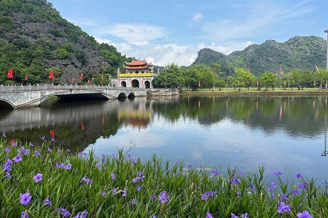 Hoa Lu, Trang An & Mua Caves Views Luxury Day Escape from Hanoi - Who Should Consider This Tour?