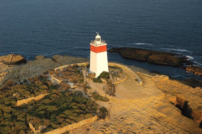 Hobart Sightseeing Cruise including Iron Pot Lighthouse - An In-Depth Look at the Hobart Sightseeing Cruise