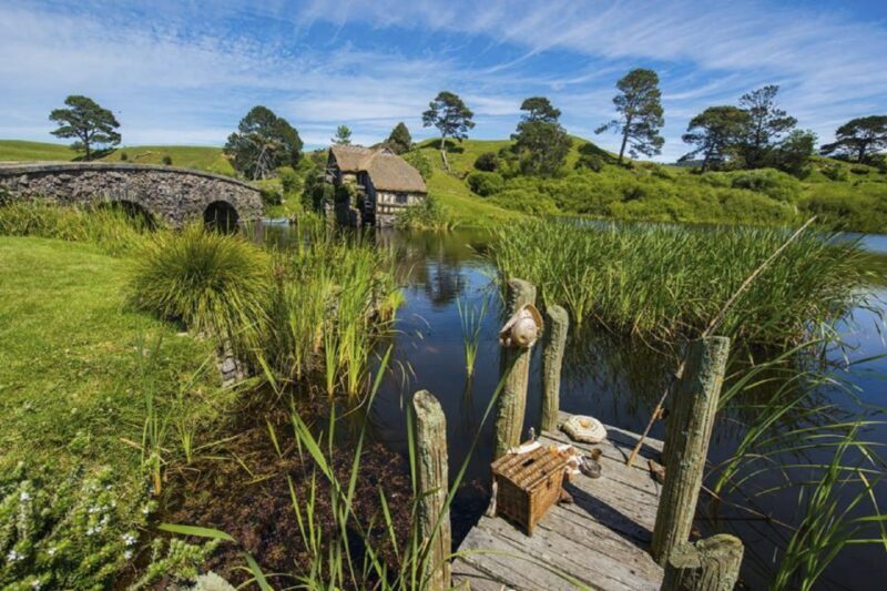 Hobbiton Movie Set & Rotorua Premium Day Tour from Auckland - Who Will Love This Tour?  