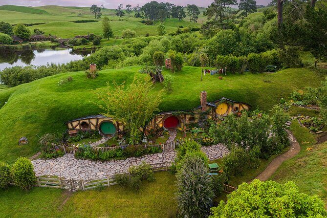 Hobbiton Movie Set Small Group Tour from Auckland - FAQs