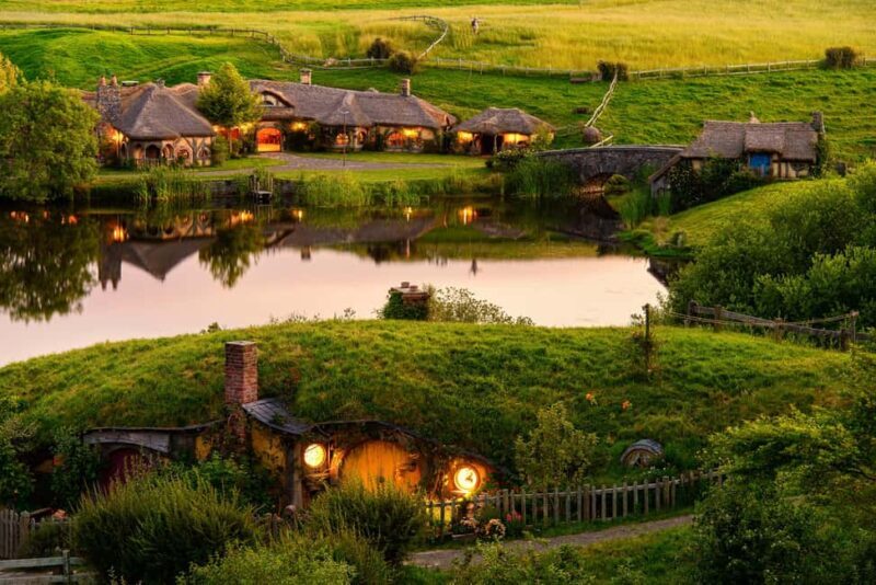 Hobbiton Movie Set & Te Puia Geothermal Valley Private Tour - The Experience: Authentic, Informative, and Fun