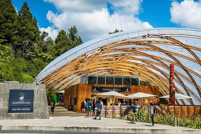 Hobbiton Movie set & Waitomo Caves Small Group Tour From Auckland - FAQ