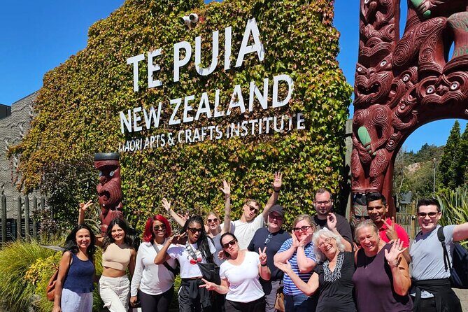 Hobbiton & Rotorua Small Group Day Tour inc Te Puia from Auckland - Who Should Consider This Tour?
