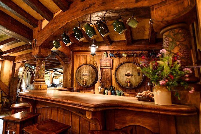 Hobbiton & Rotorua Small Group Day Tour inc Te Puia from Auckland - FAQs