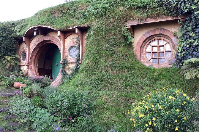 Hobbiton Transport & Tauranga Highlights Excursion from Tauranga - Key Points