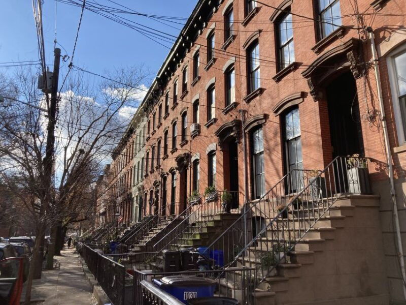 hoboken-private-walking-tour-with-manhattan-views