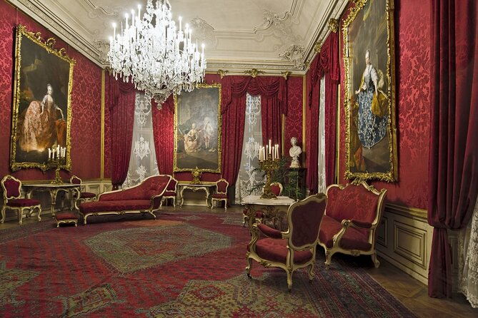hofburg-palace-sisi-museum-vienna-skip-the-line-guided-tour