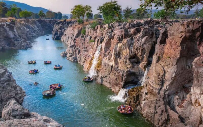 Hogenakkal Falls Day Trip from Bangalore with Coracle Ride - Who Is This Tour Best Suited For?