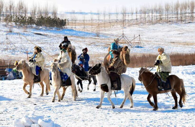 hohhot-6-day-private-tour-to-huitengxile-and-kubuqi-desert