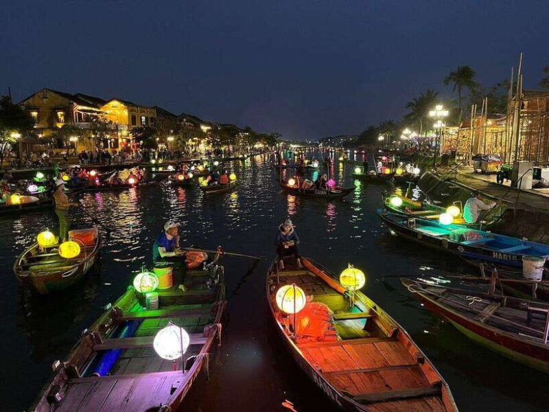 hoi-an-ancient-town-boat-ride-lanterns-local-food-tour