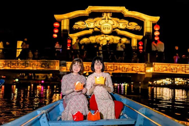 hoi-an-ancient-town-city-tour-boat-ride-lantern-release