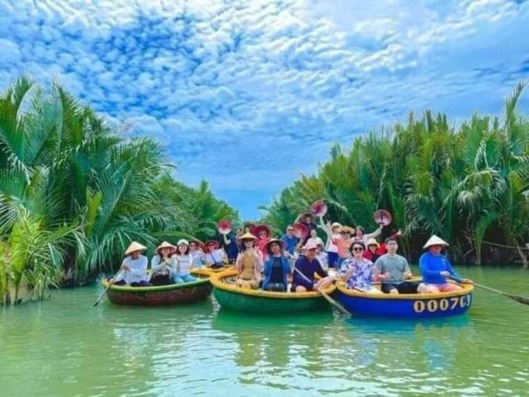 hoi-an-authentic-cooking-class-market-basket-boat