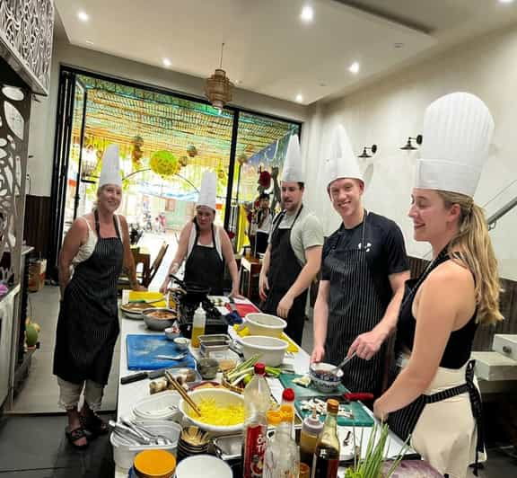 hoi-an-authentic-cooking-class-with-pro-chef-in-small-group