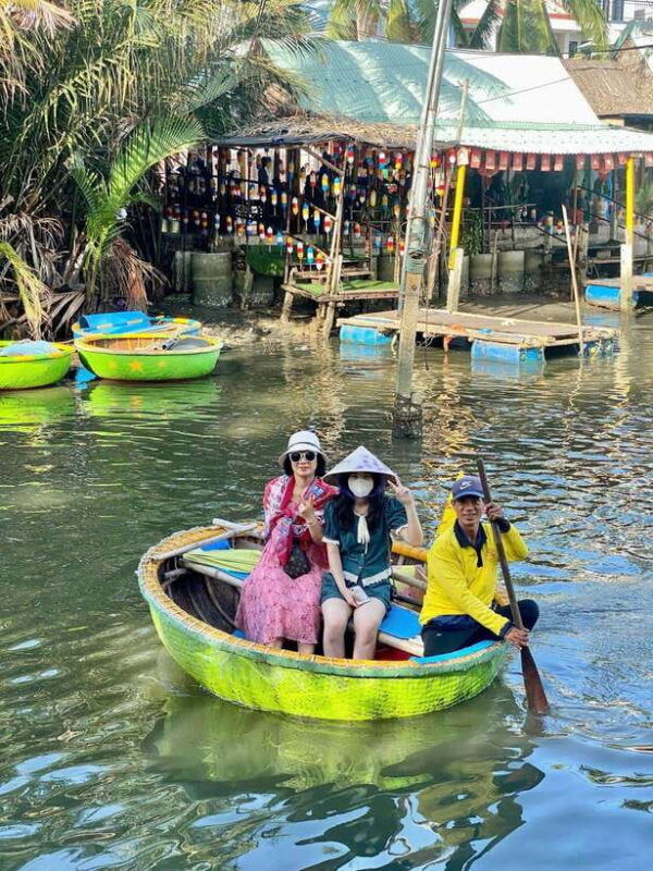 hoi-an-basket-boat-hoi-an-memories-show-ticket