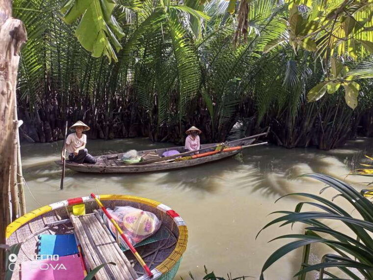 hoi-an-basket-boat-ride-by-the-basket-boat-cafe