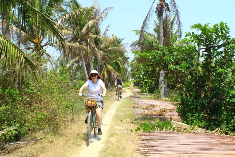 hoi-an-biking-around-and-basket-boat-ride