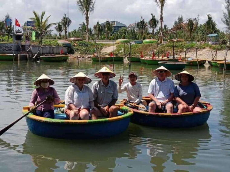 hoi-an-biking-countryside-cooking-class-in-tra-que-vegetable