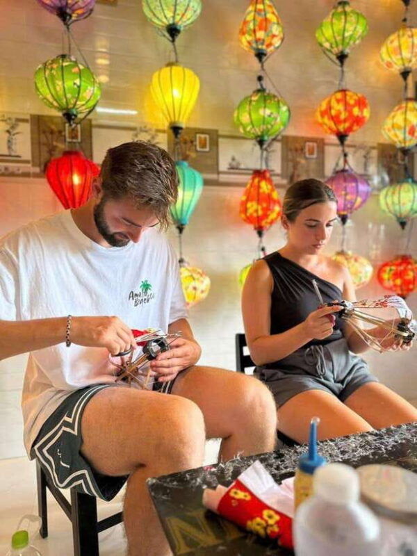 hoi-an-boat-tour-and-lantern-ceremony