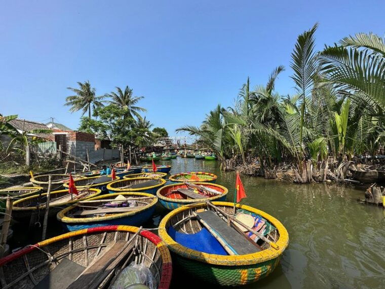 hoi-an-cam-thanh-basket-boat-ride