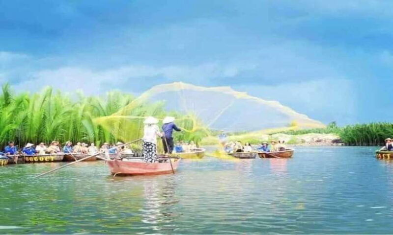hoi-an-cam-thanh-basket-boat-riding-w-two-way-transfer