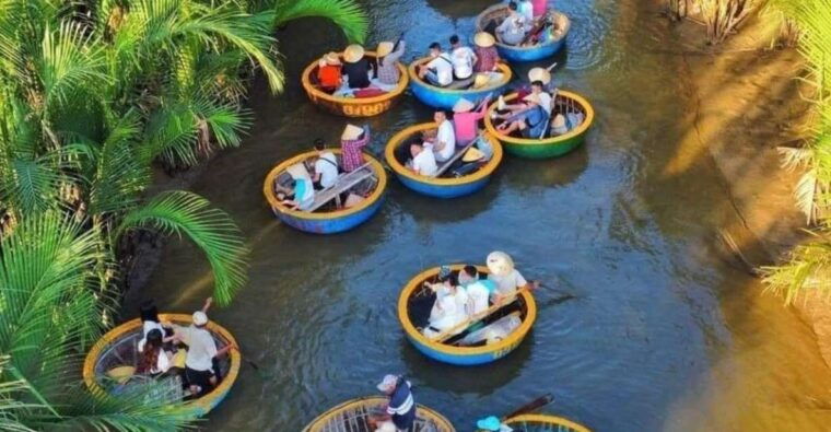 hoi-an-cam-thanh-basket-boat-riding-w-two-way-transfers