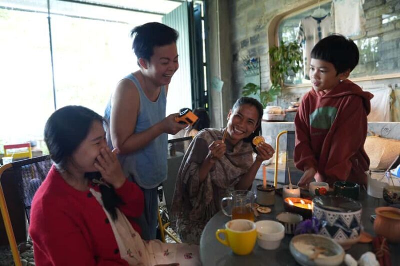 Hoi An : Candle Making Workshop by Local Artisan - Key Points