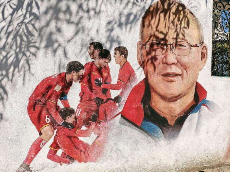 hoi-an-car-to-tam-thanh-mural-village-mother-thu-monument