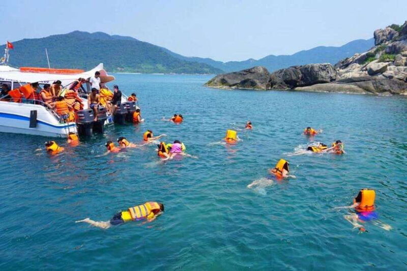 hoi-an-cham-islands-snorkeling-trip-by-speedboat-with-lunch-3