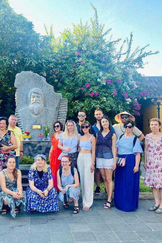 hoi-an-city-tour-boat-ride-lantern-release-from-danang