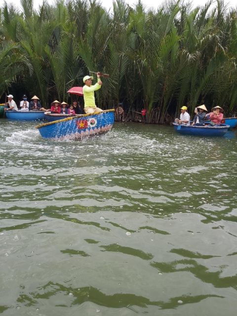 hoi-an-coconut-basket-boat-with-enjoy-coconut-e-ticket