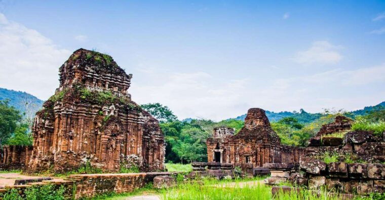 hoi-an-cooking-class-basket-boat-at-coconut-village