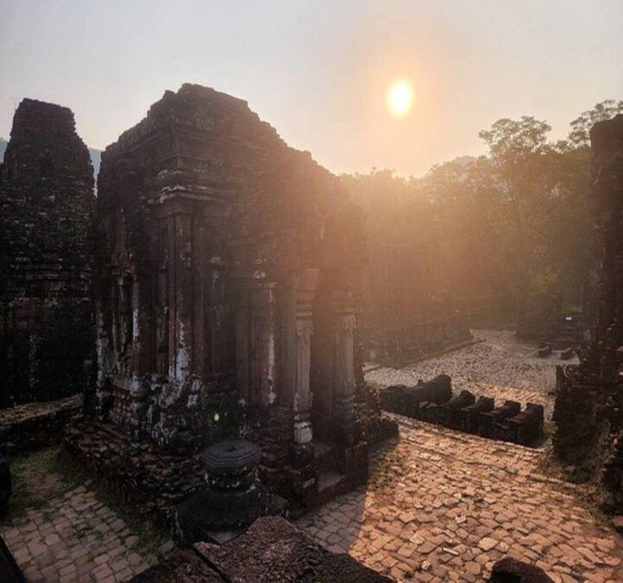 hoi-an-cooking-class-basket-boat-my-son-sanctuary-sunset
