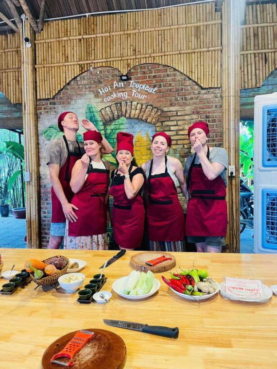 hoi-an-cooking-class-in-coconut-jungle-with-market-tour