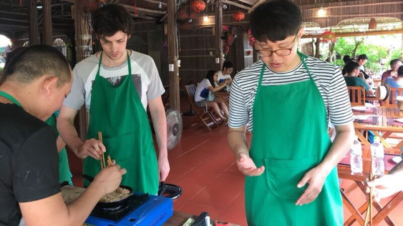 hoi-an-cooking-class-local-market-experience-river-cruise