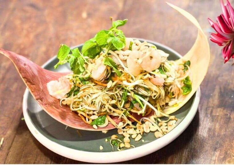 hoi-an-cooking-class-with-market-tour-and-basket-boat-ride-2