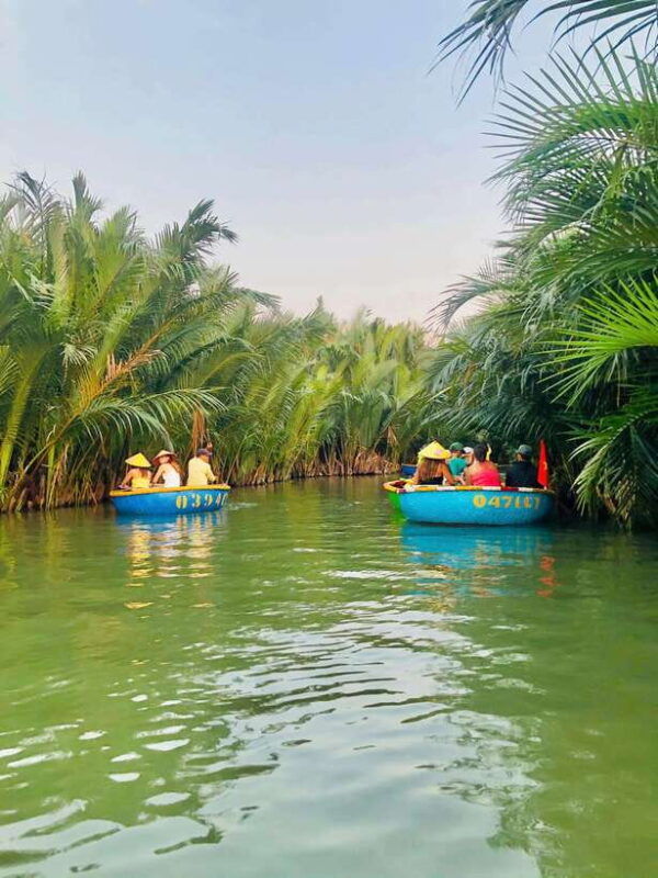 hoi-an-countryside-bicycle-tour-with-farm-basket-boat-ride