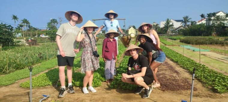 hoi-an-countryside-bike-tour-tra-que-village-basket-boat