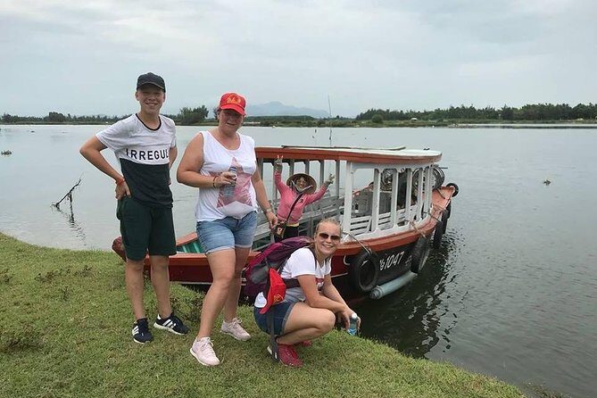 Hoi An Cycling Around Villages with Basket boat, Cooking Lass & Foot Massage - FAQ