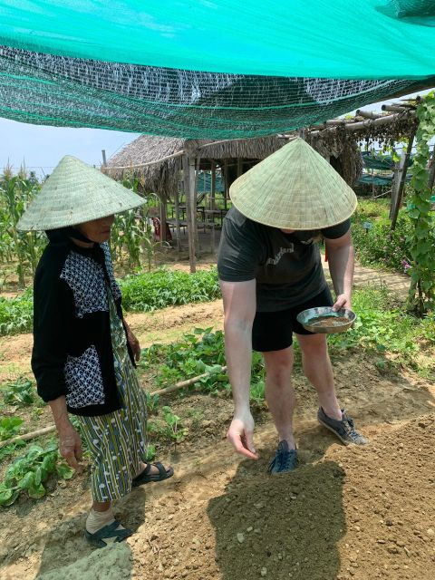 hoi-an-cyclingbasket-boat-cooking-class-at-organic-farm